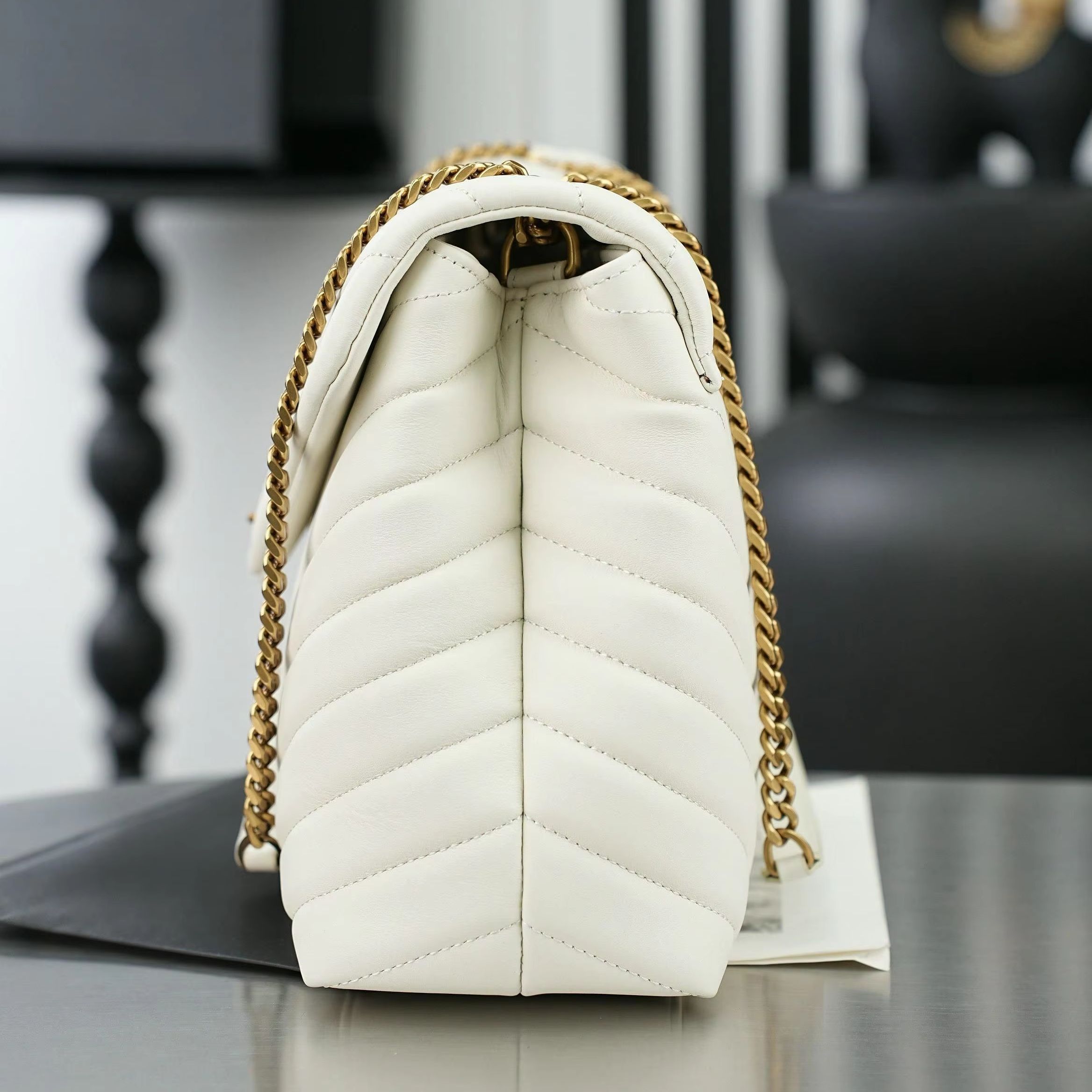 Chain Crossbody Quilted - Classic White V Chevron Quilted Soft