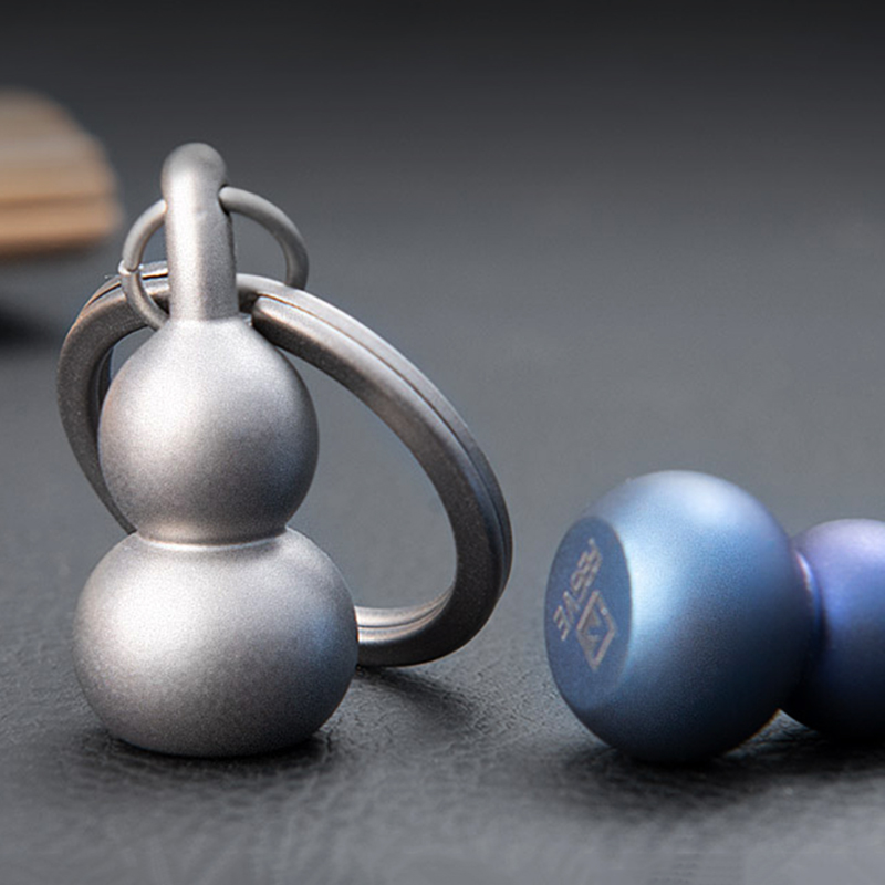 Luxury Titanium Keychain Bag P - огляд і ціна Luxury Xmas Bags