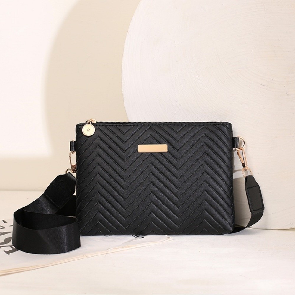 Minimalist Quilted Chain Cross - огляд і ціна Chain Crossbody Quilted