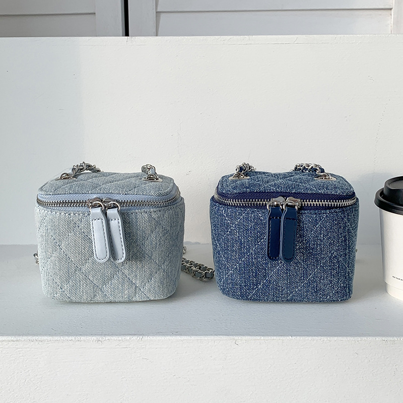 Small Quilted Box Crossbody Pu - огляд і ціна Chain Crossbody Quilted