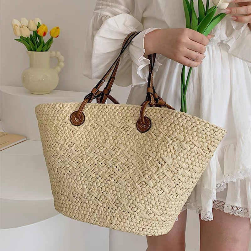 Perfect Vacation Storage Bag L - огляд і ціна Luxury Beach Bags Ysl